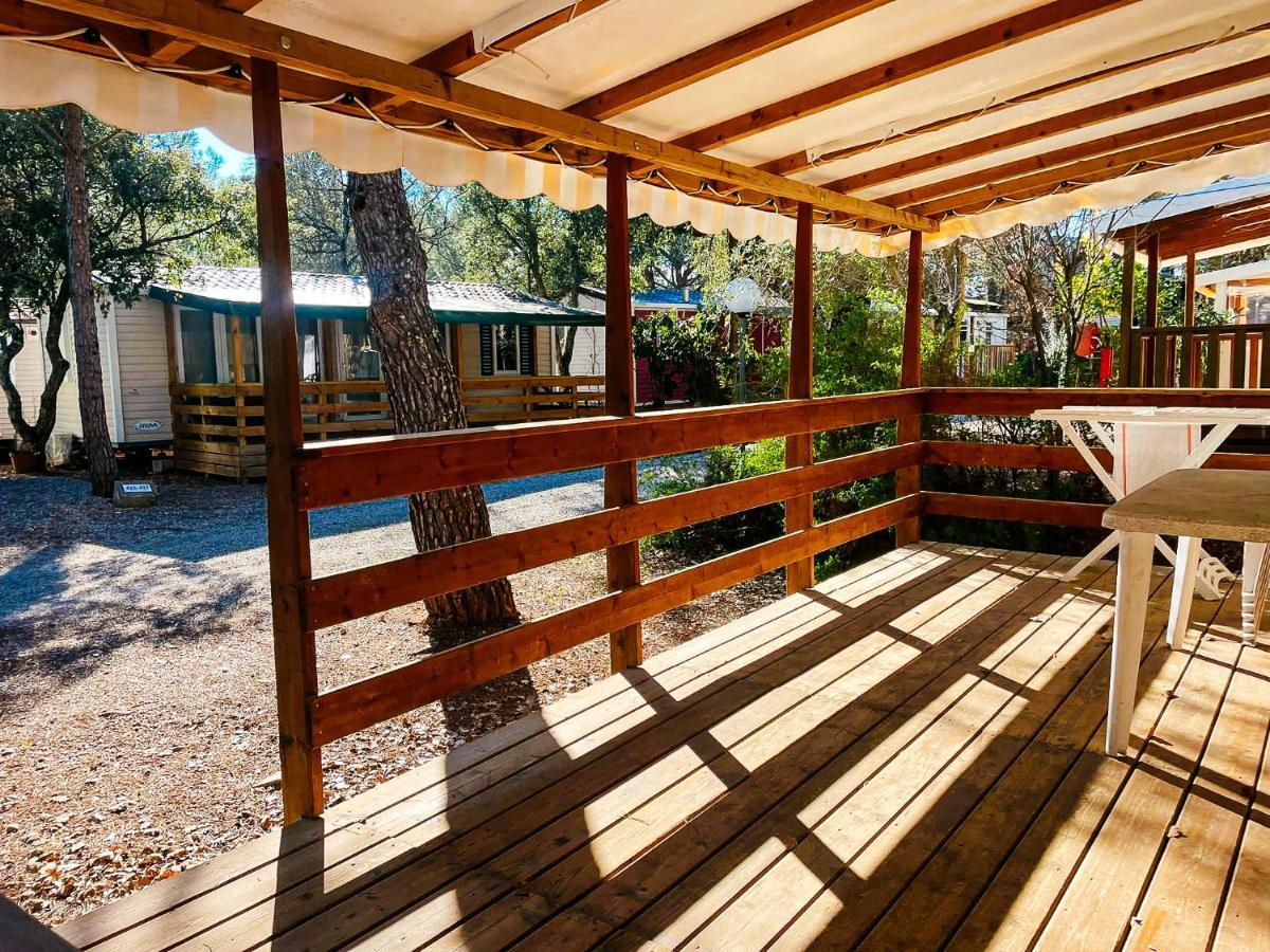 3 Bedroom Chalets Camping Lei Suves - Joycasa روكبرون-سور-أرجينس المظهر الخارجي الصورة