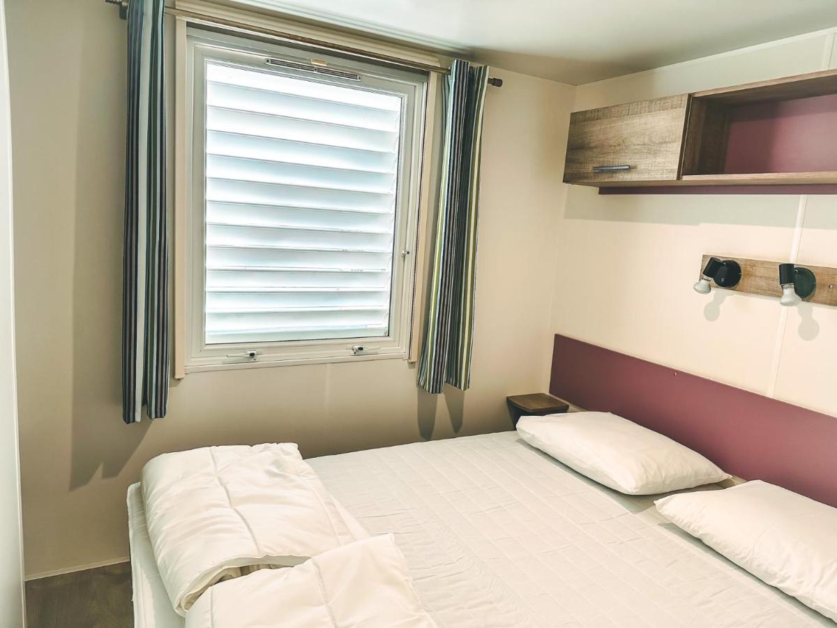 3 Bedroom Chalets Camping Lei Suves - Joycasa روكبرون-سور-أرجينس المظهر الخارجي الصورة
