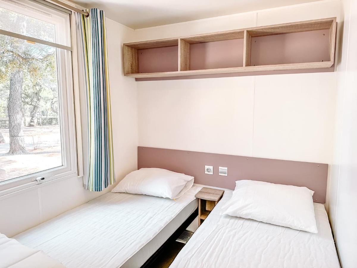3 Bedroom Chalets Camping Lei Suves - Joycasa روكبرون-سور-أرجينس المظهر الخارجي الصورة